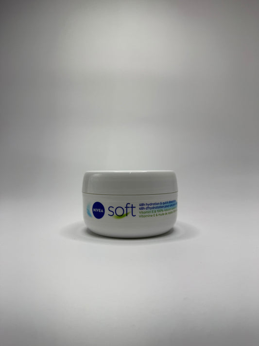 Nivea Soft Moisturizing Cream