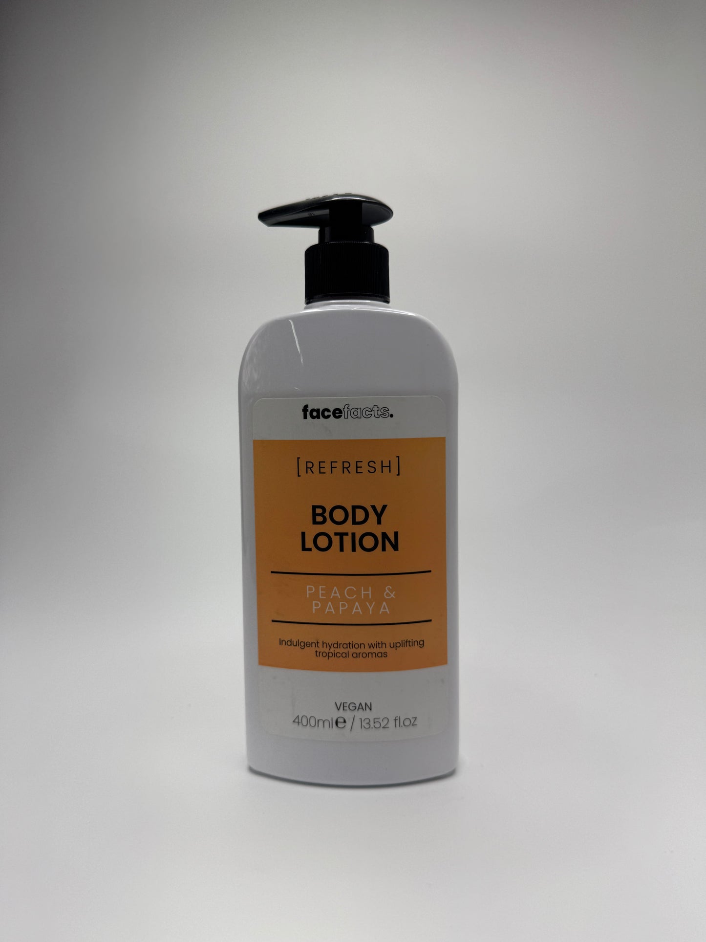 Face Facts Refresh Body Lotion in Peach & Papaya